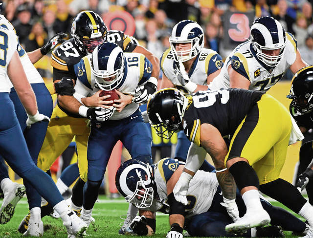 1925729_web1_gtr-Steelers12-111119