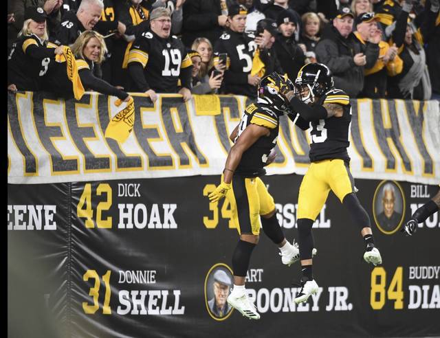 1928485_web1_gtr-Steelers07-111119