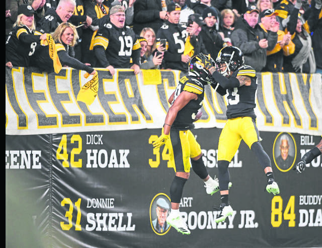 1937775_web1_gtr-Steelers07-111119