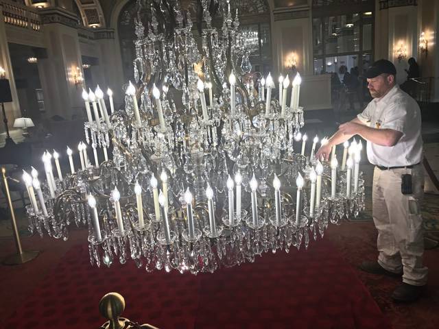 1944579_web1_PTR-CHANDELIER