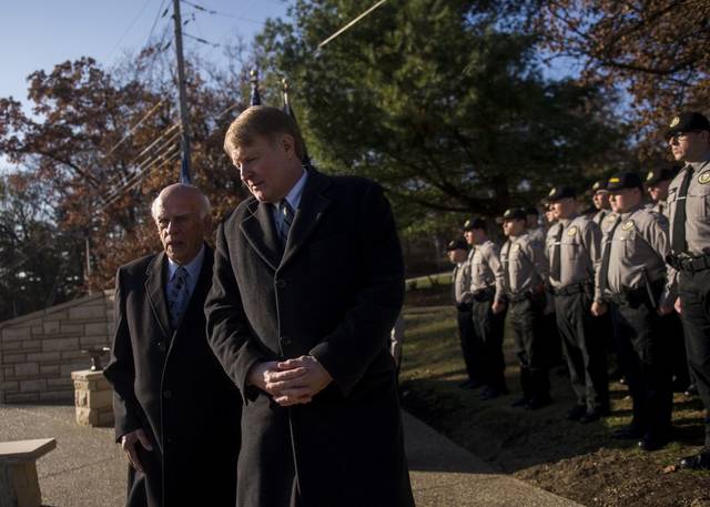1948099_web1_ptr-policememorial06-111619