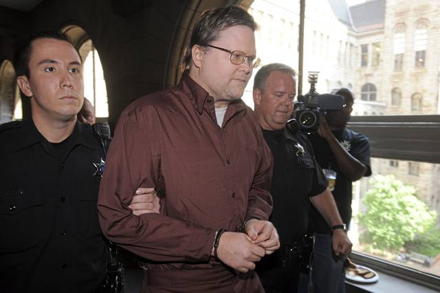 1950223_web1_vnd-deathrow-111719