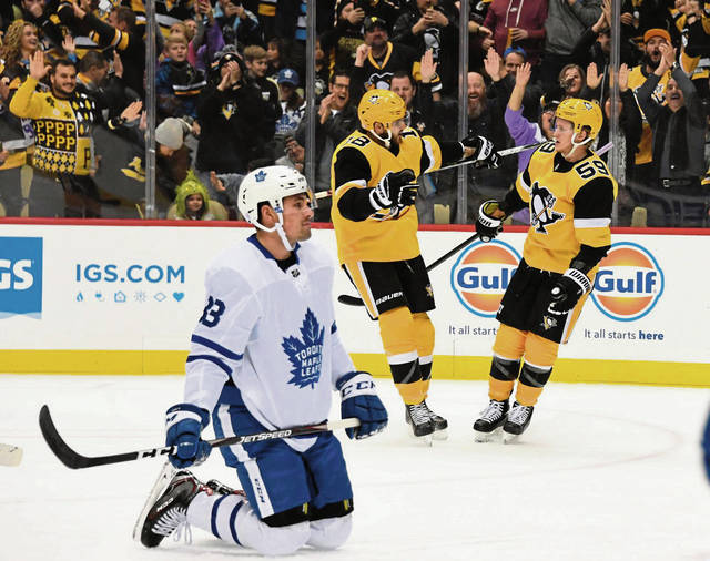 1952776_web1_gtr-Pens02-111719