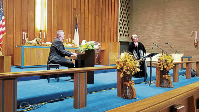 1958620_web1_vnd-FoodBankConcert-111919
