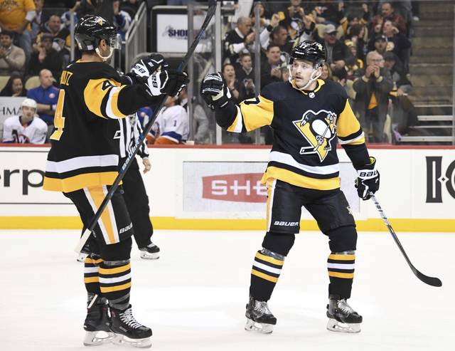 1962133_web1_gtr-Pens02-112019