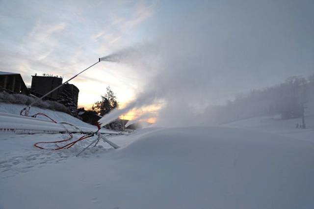 1963123_web1_gtr-Slopes1-112019
