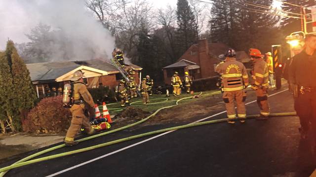 1971608_web1_ptr-monroevillefire