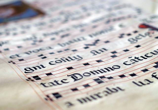 Hear ye, hear ye: Tickets on sale for North Hills choir’s 9th annual Madrigal Dinner