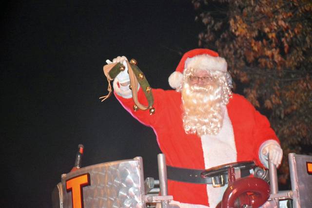1973652_web1_Pal-OakmontChristmas2-112918