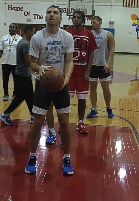 Jeannette boys basketball plans to contend in Class 2A<span class="headline-video">Video <i class="fa-solid fa-circle-play"></i></span>