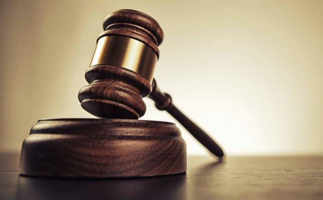 1991433_web1_gavel
