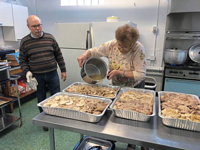 1993853_web1_vnd-thanksgivingmeals1-112919