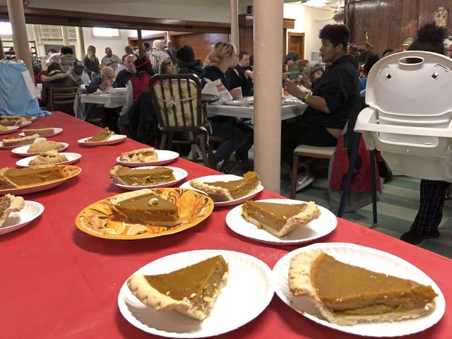 1993853_web1_vnd-thanksgivingmeals3-112919