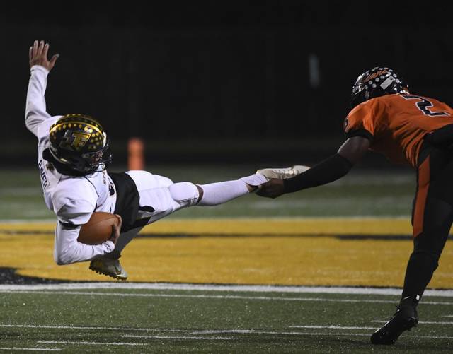 Turnovers doom Clairton in PIAA semifinal loss to Farrell