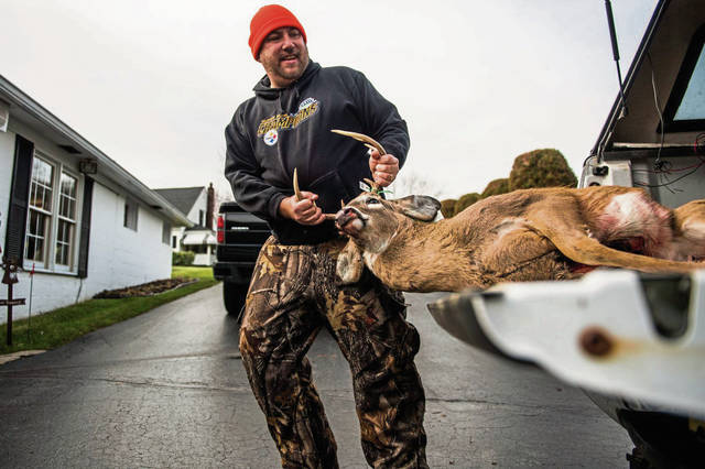2005194_web1_GTR-DeerSeason-21-120119