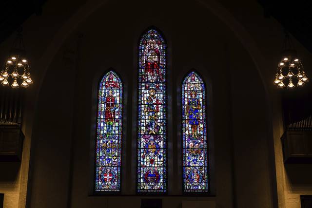 1656887_web1_gtr-FirstPresbyplque001-120409