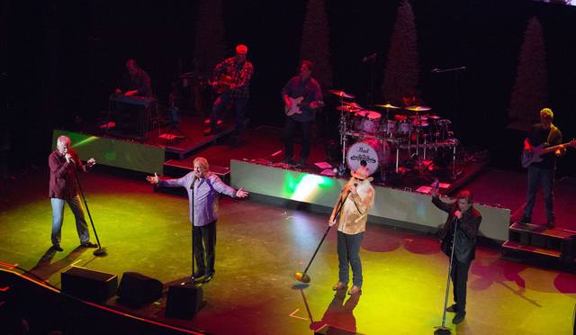 1997303_web1_gtr-liv-oakridgeboys1-120719 1997303_web1_gtr-liv-oakridgeboys1-120719