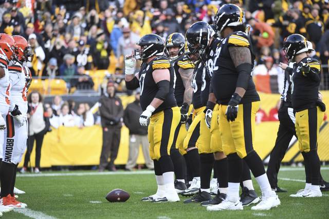 2014254_web1_gtr-Steelers22-120219