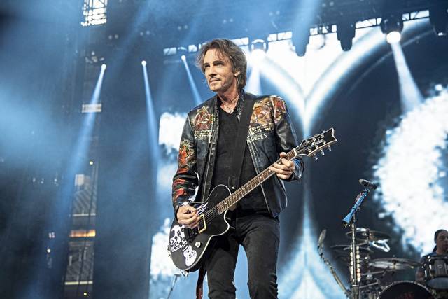 2018016_web1_gtr-liv-chicago2-120419