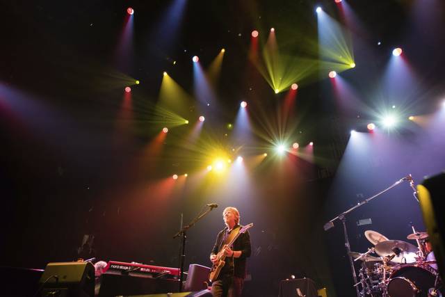 2022492_web1_gtr-liv-phish031-120519 2022492_web1_gtr-liv-phish031-120519