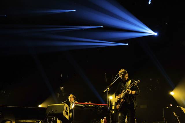 2022492_web1_gtr-liv-phish032-120519 2022492_web1_gtr-liv-phish032-120519