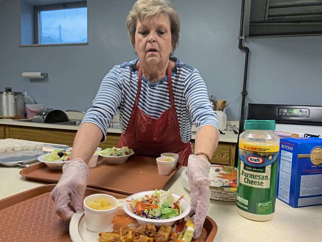 2027767_web1_gtr-teafundraiser2