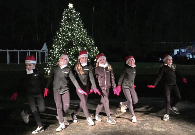 2032675_web1_Christmas-at-Plum-Creek--5-