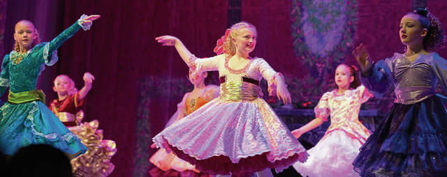 2034116_web1_gtr-OA-nutcracker2-121619