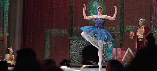 2034116_web1_gtr-OA-nutcracker5-121619