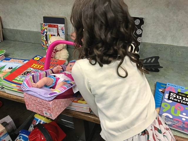 2034183_web1_Toytime-120819