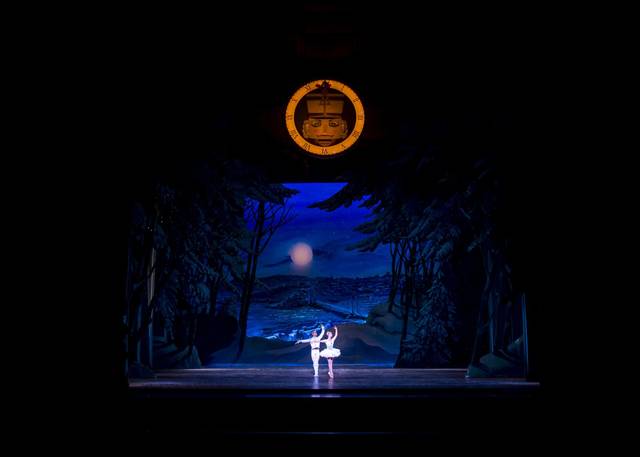 2034666_web1_PTR-Nutcracker02-120619