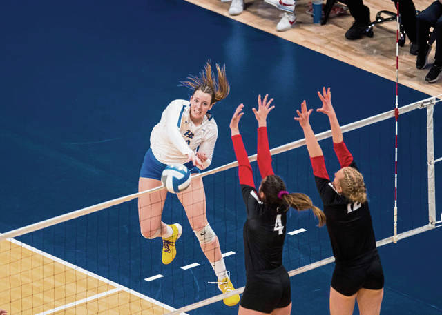 2039009_web1_gtr-Pittvolley10-120819