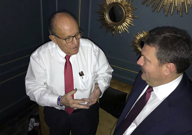 2040894_web1_gtr-trumpGiuliani-120819