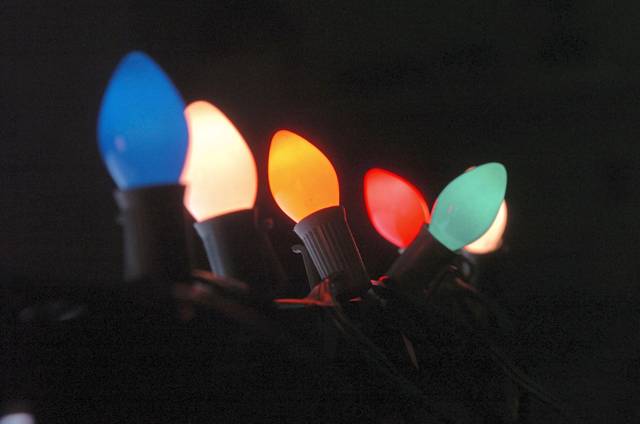 2044040_web1_XMAS-LIGHT-2