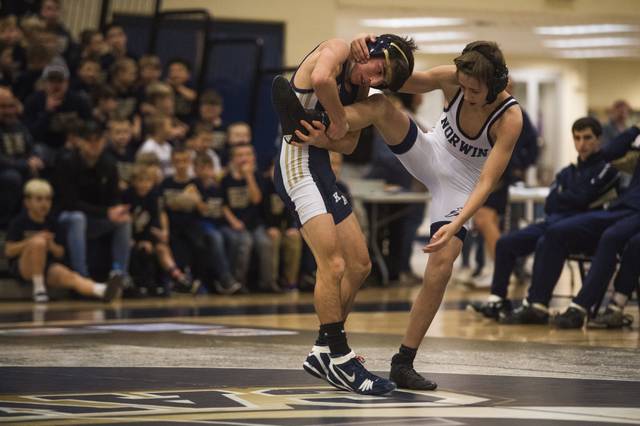 Kiski Area wrestling tops Norwin to start section schedule