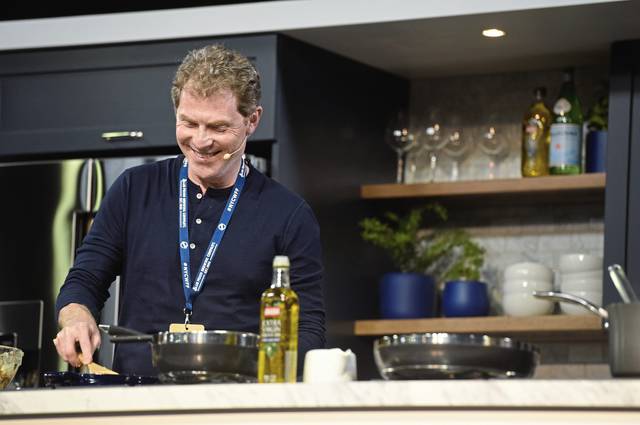 2073284_web1_gtr-liv-bobbyflay-01-122219
