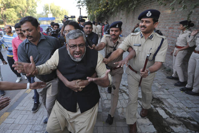 2073693_web1_2073693-9964fbc5a742482face10a31993abb72