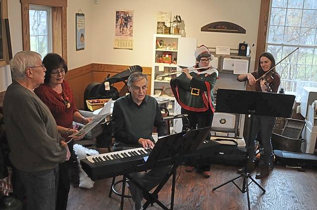 McCandless Holiday Heritage event features seasonal songs, stories