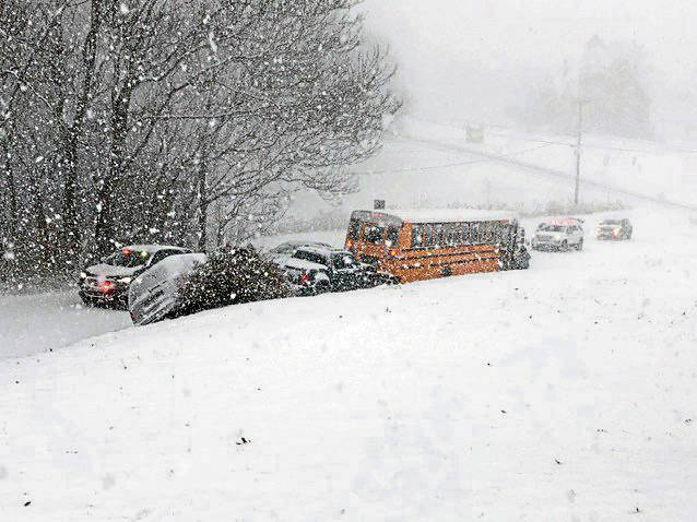2083712_web1_gtr-snowsquall2-121919