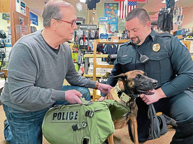 2092720_web1_vnd-GilpinPoliceDog