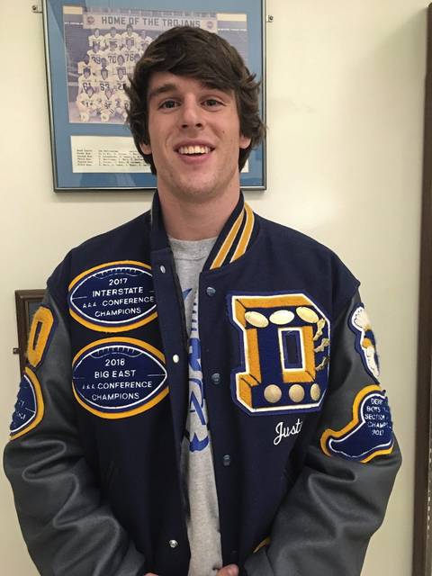 Derry’s Justin Huss suffers broken leg in basketball section opener