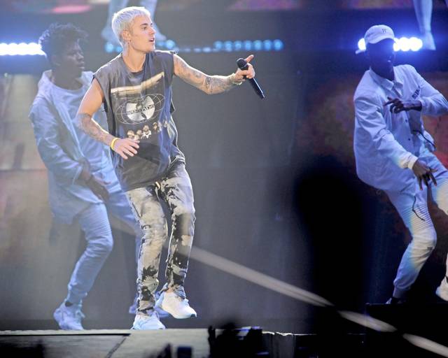 2107665_web1_ptr-LIV-WEBbiebsreview05-071416