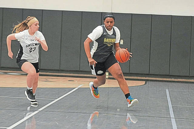 Gateway girls embrace being Road Gators in early going