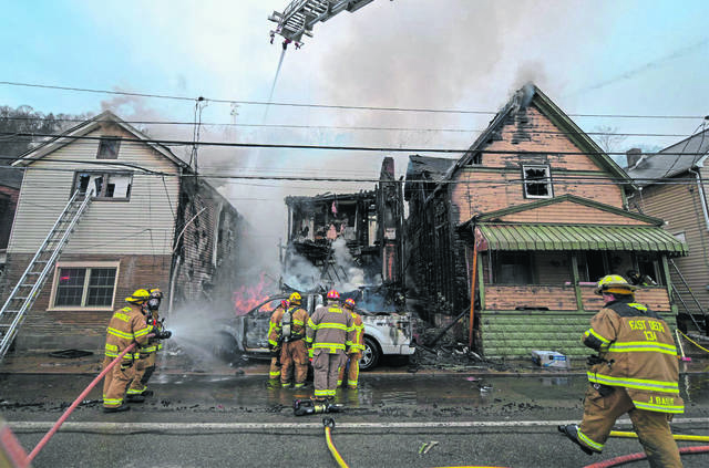 2132351_web1_VND-EastDeerFire009-122819.