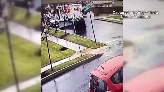 2133507_web1_sinkhole-screen-shot