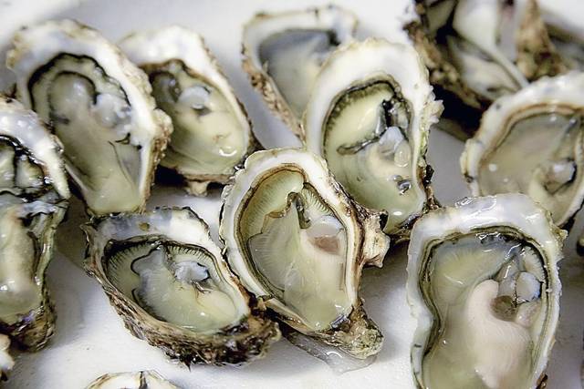 2143492_web1_web-oysters