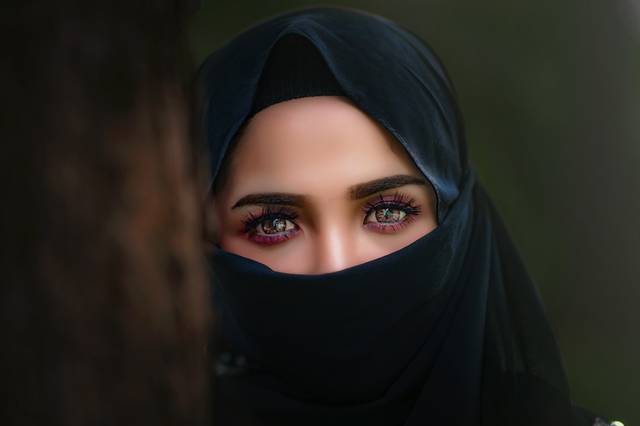 2147579_web1_hijab-3064633_1920