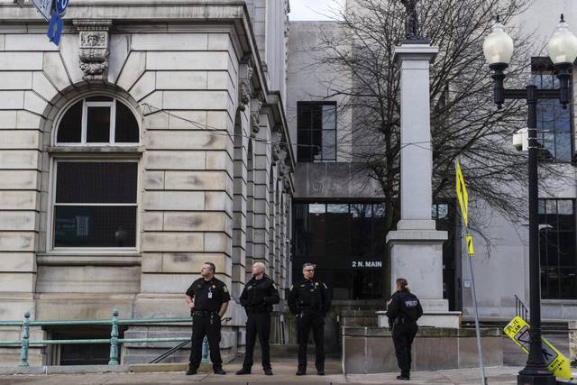 2152306_web1_gtr-courthousebomb03-010720