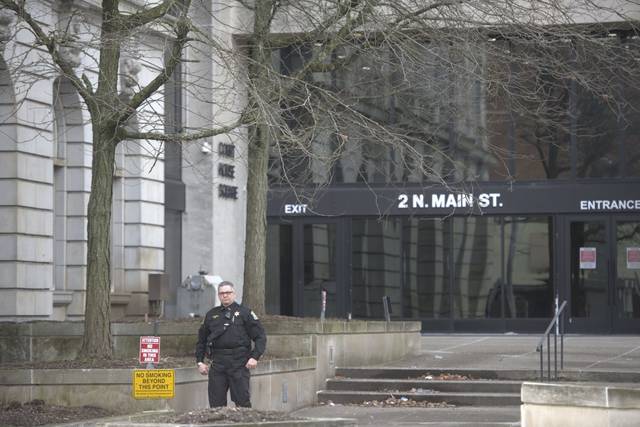2152306_web1_gtr-courthousebomb06-010720.NEF