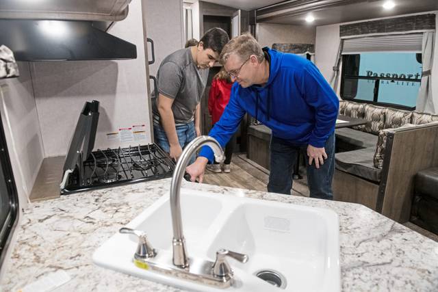 2155240_web1_PTR-RV-INTERIOR